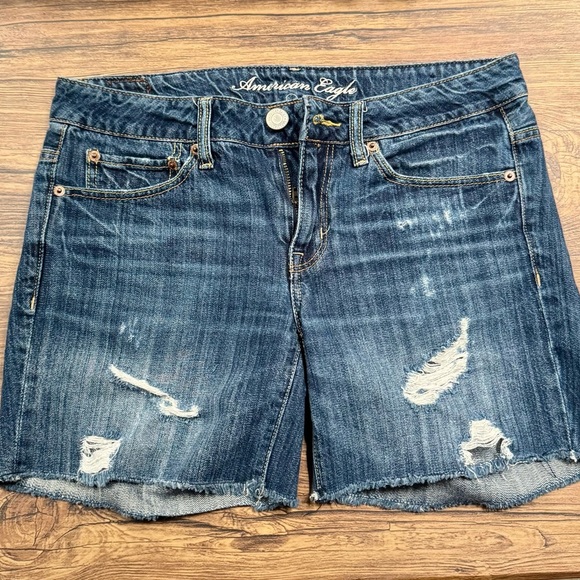 American Eagle - Picture 1 of 5